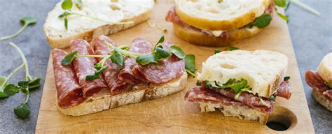 recipes-simple-salami-sandwich-applegate image