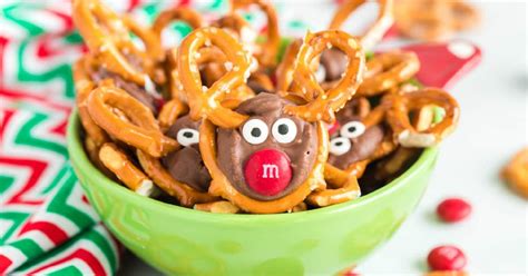 how-to-make-reindeer-pretzels-princess-pinky-girl image