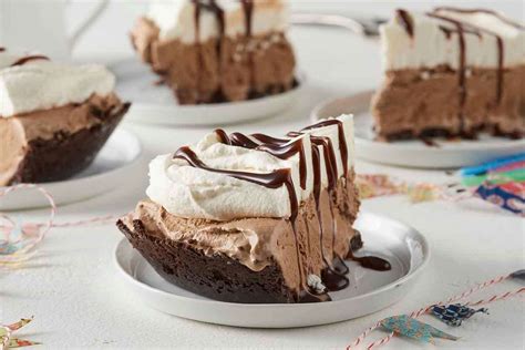 mocha-madness-ice-cream-pie-recipe-king-arthur-baking image