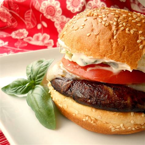 grilled-portobello-with-basil-mayonnaise-sandwich image