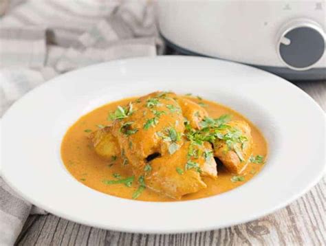 slow-cooker-butter-chicken-twosleevers image