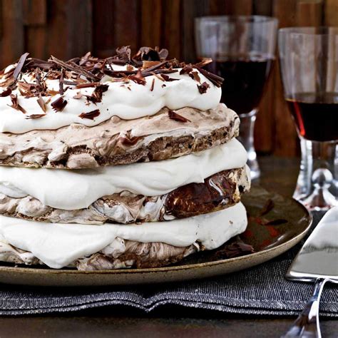 hazelnut-and-chocolate-meringue-cake-recipe-daniel image