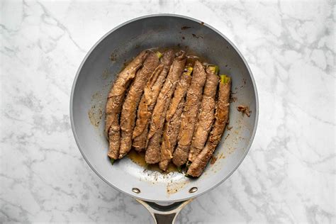 aspara-nikumaki-beef-and-asparagus-rolls-recipe-the image