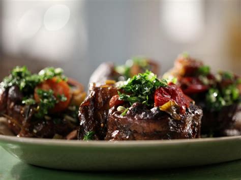 braised-veal-shanks-with-gremolata image