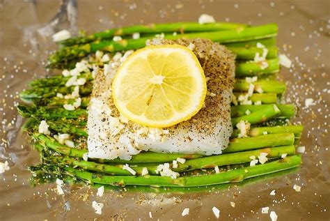 baked-cod-and-asparagus-with-garlic-lemon-caper image