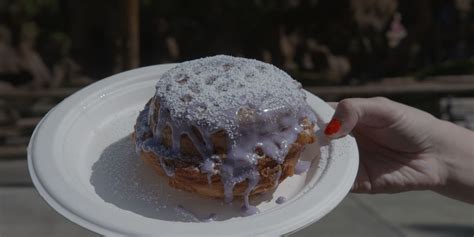 12-best-foods-and-drinks-at-knotts-berry-farm-delish image