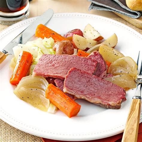 guinness-corned-beef-and-cabbage-recipe-how-to-make image
