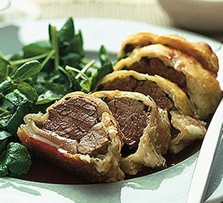 lamb-en-crote-with-redcurrant-sauce-recipe-bbc-good image