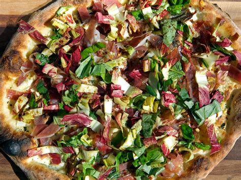 white-pizza-with-prosciutto-and-dates-recipe-food image