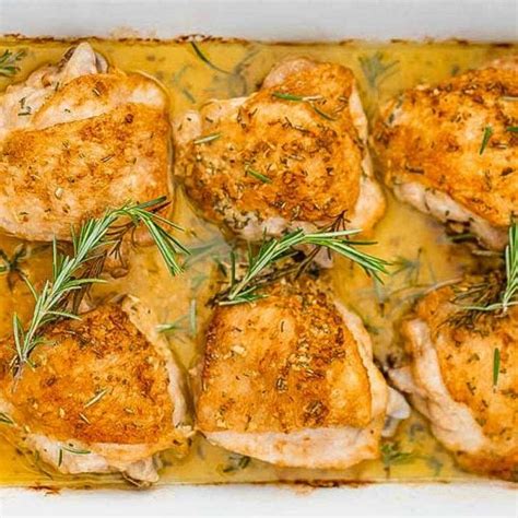 crispy-garlic-chicken-thighs-recipe-oven-baked-my image