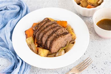 slow-cooker-tri-tip-roast-with-vegetables-the-spruce image