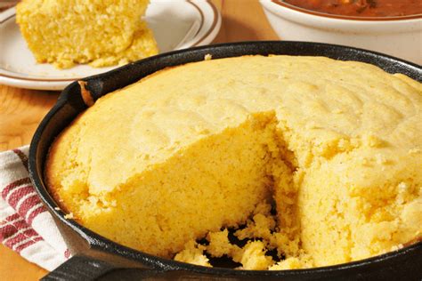 what-to-eat-with-cornbread-39-delicious-pairings image