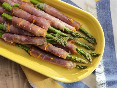 roasted-asparagus-wrapped-in-serrano-ham-food image
