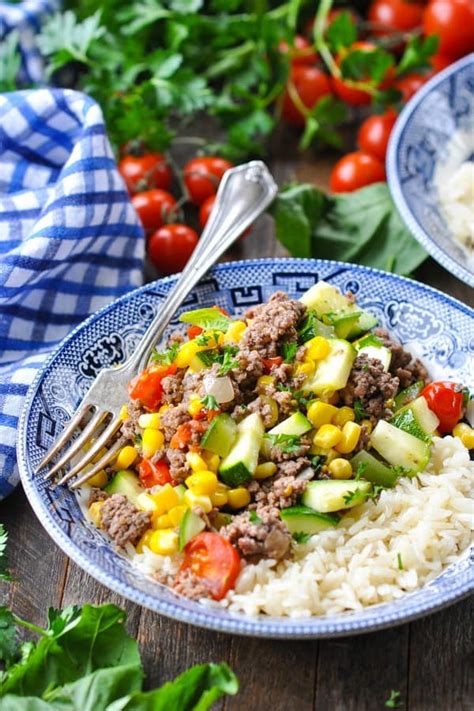 ground-beef-dinner-with-summer-vegetables-the image