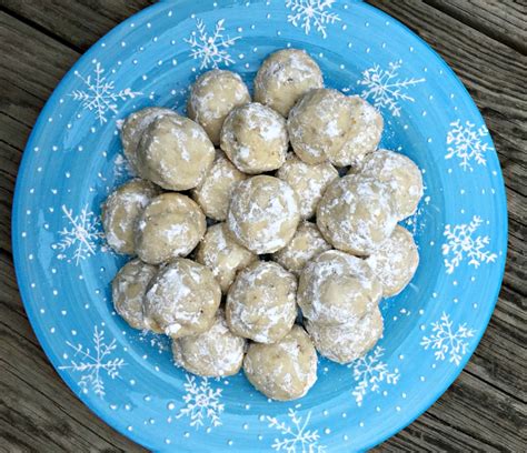 russian-tea-cakes-snowball-cookies-chocolate-slopes image
