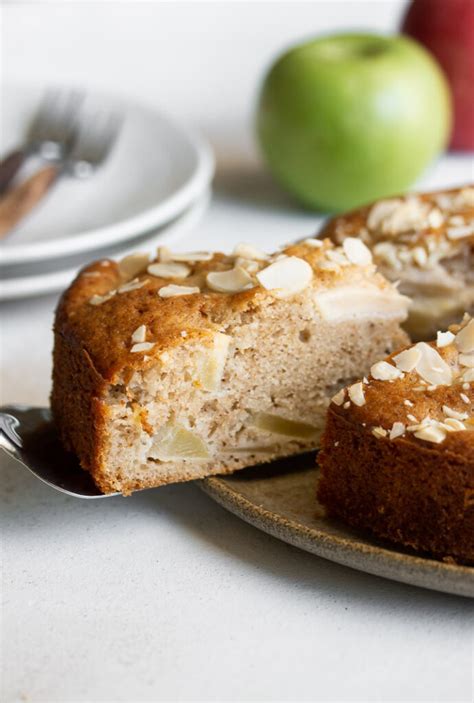 easy-apple-cake-that-tastes-amazing-pretty-simple image