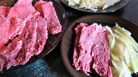 authentic-irish-corned-beef-and-cabbage-recipe-easy image