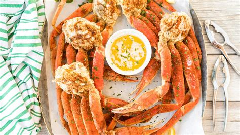 snow-crab-legs-amandas-cookin-fish-seafood image