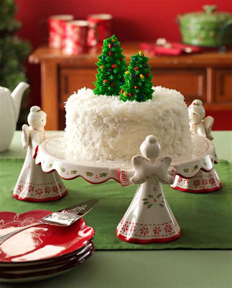holiday-snow-globe-cake-temp-tations-llc image