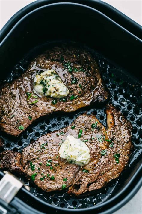perfect-air-fryer-steak-with-garlic-herb-butter-the image