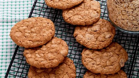oatmeal-chocolate-chip-cookies-ctv image