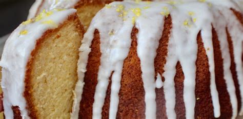 perfect-lemon-amaretto-cake-soulstreusel image