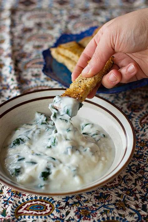 spinach-yogurt-dip-persian-style-borani-esfenaj image