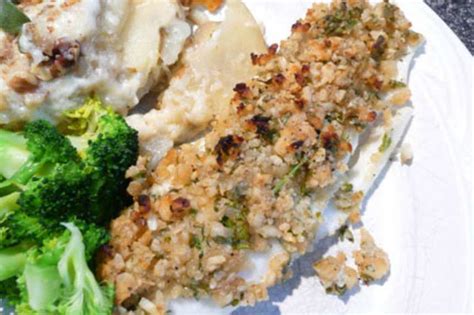 baked-herb-and-macadamia-crusted-fish image