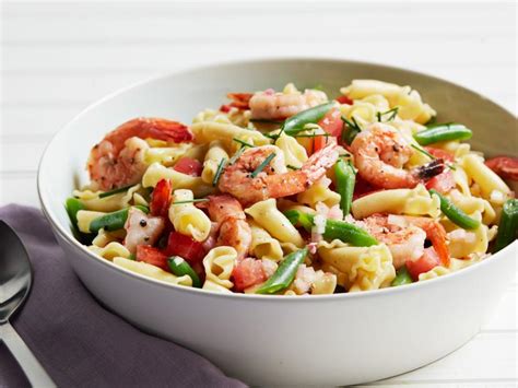 summery-shrimp-and-green-bean-pasta-salad-food image