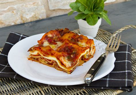 mushroom-sausage-ricotta-lasagna-italian-food image