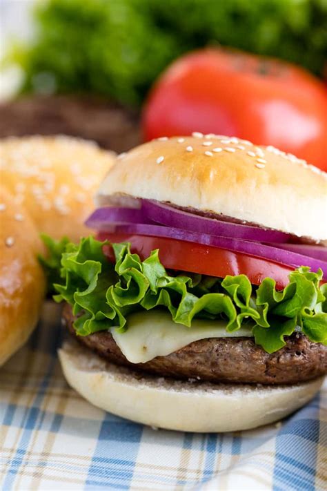 homemade-hamburger-buns-the-stay-at-home-chef image