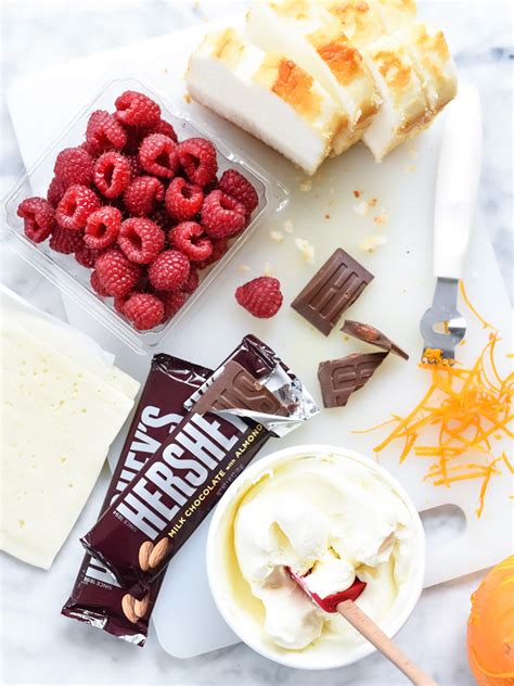 raspberry-and-chocolate-with-almonds-grilled-cheese image