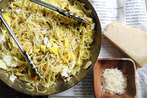 spaghetti-with-fried-eggs-recipe-nyt-cooking image