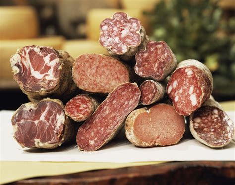 a-guide-to-italian-salami-charcuterie-and-cold-cuts image