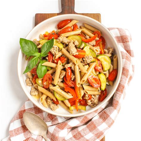 ground-turkey-pasta-with-tomato-garlic-sauce image