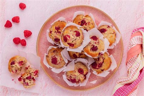 healthy-berry-muffins-recipe-kayla-itsines image