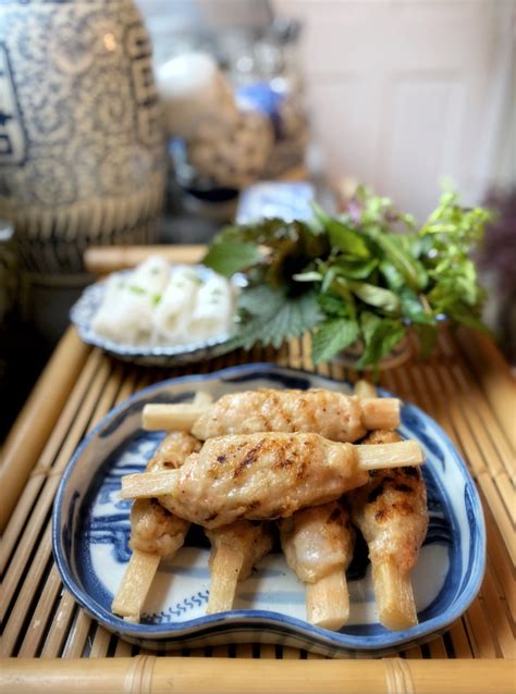 grilled-shrimp-on-sugar-cane-chao-tom-taste-topics image