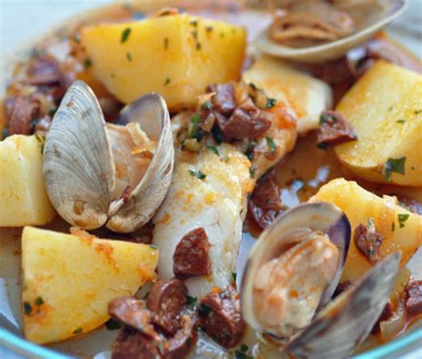 caldeirada-de-peixe-portuguese-fish-stew-james-beard image