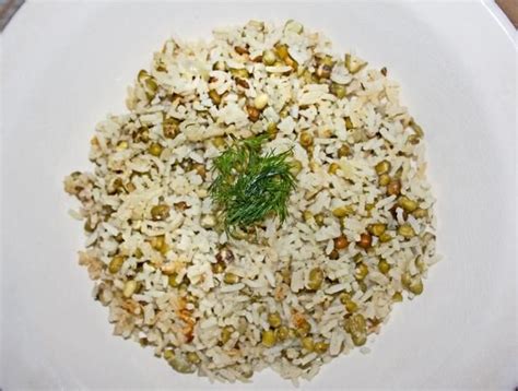 iraqi-mung-beans-and-rice-mash-mtubuq-recipe-low image