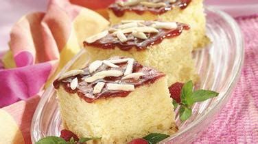 warm-and-fudgy-raspberry-pudding-cake image