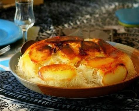 polo-ba-tahdig-persian-rice-with-potato-crust-just-a image