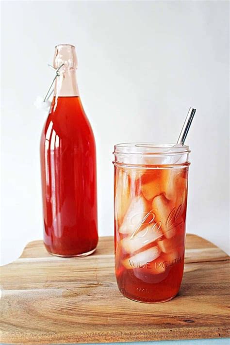 strawberry-iced-tea-crave-the-good image