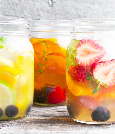 cold-brewed-iced-tea-with-fruit-seasons-and-suppers image