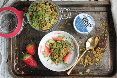 matcha-green-tea-granola-happy-skin-kitchen image
