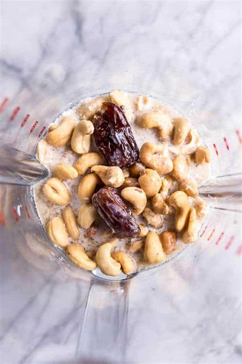 roasted-cashew-almond-yogurt-bowl-half image