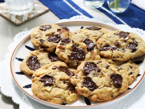 kardeas-kitchen-sink-cookies-recipe-food-network image