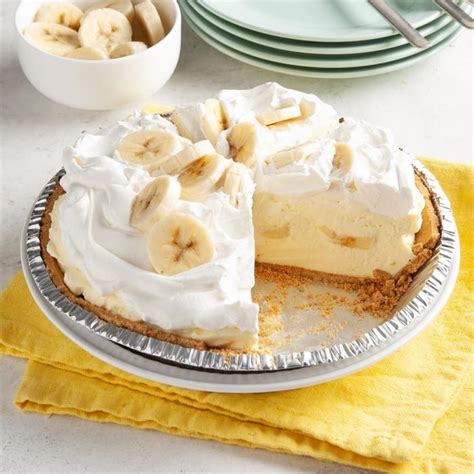 old-fashioned-banana-cream-pie-recipe-how-to-make-it image