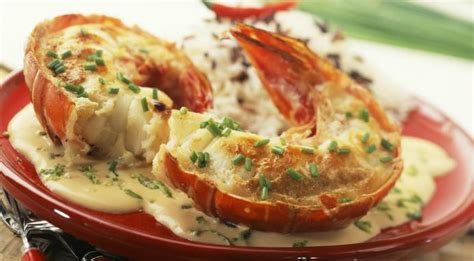 how-to-cook-lobster-tails-in-the-oven-broiling-or-roasting image