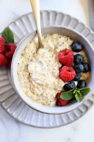high-protein-oatmeal-delightful-mom-food image