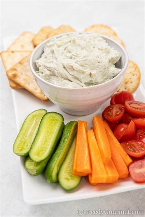 blue-cheese-dip-easy-blue-cheese image